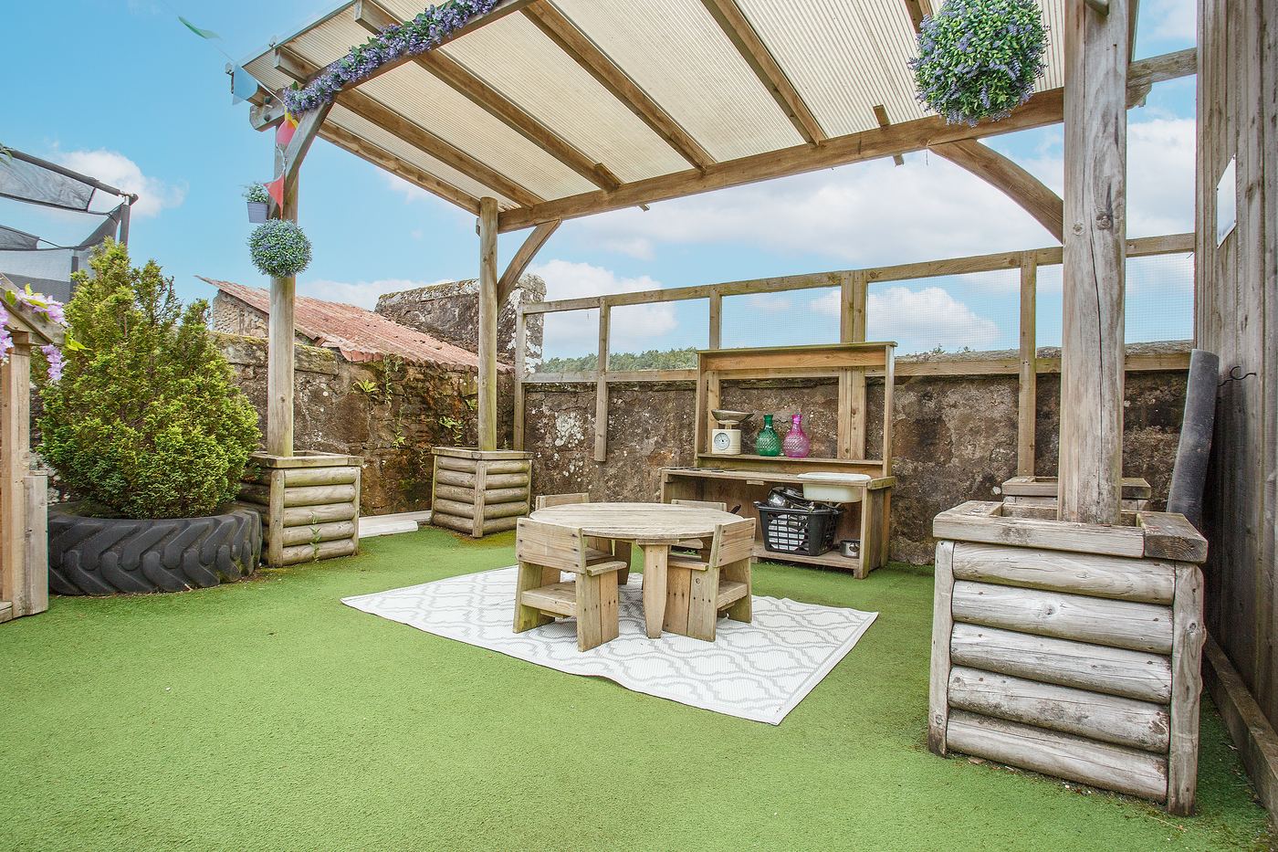 Outdoor play equipment